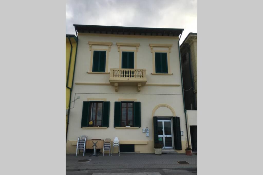 Bilocale Sul Mare Apartment Marina Di Pisa Luaran gambar